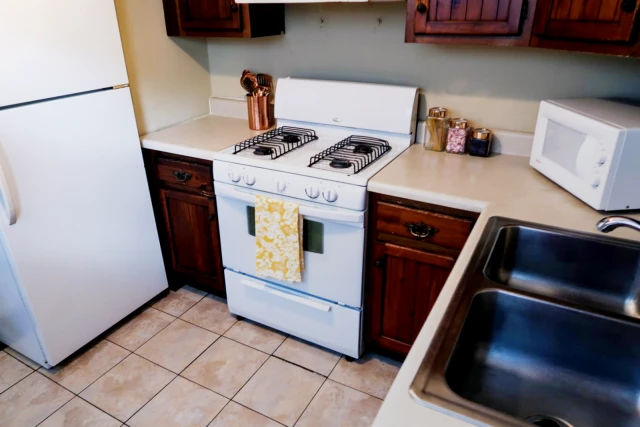 604 S Lincoln, Urbana, IL 61801 4