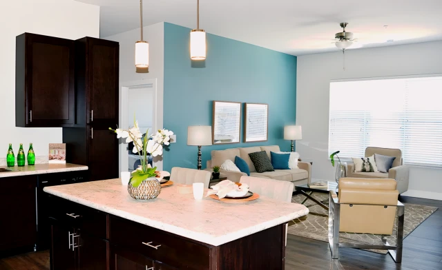 Ashley & Buckingham Apartments 3