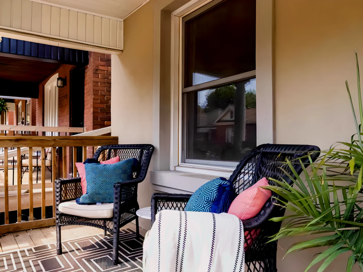 Entire Place·4B2B···62 CEDAR AVE 0