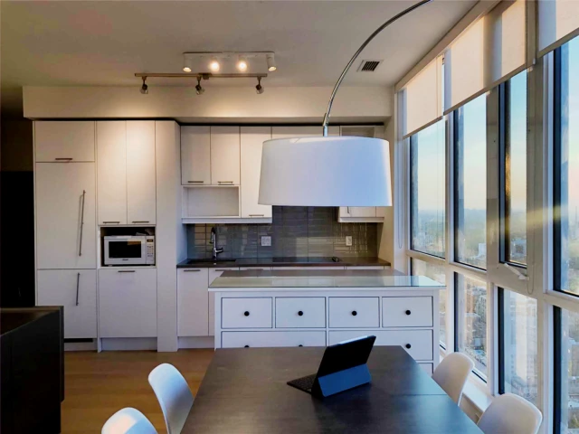 Studio on Richmond(199 Richmond)