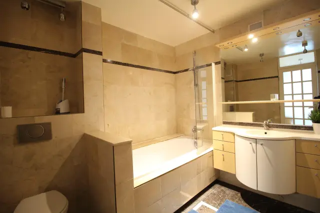 apartment in 18e   Montmartre Pigalle 0