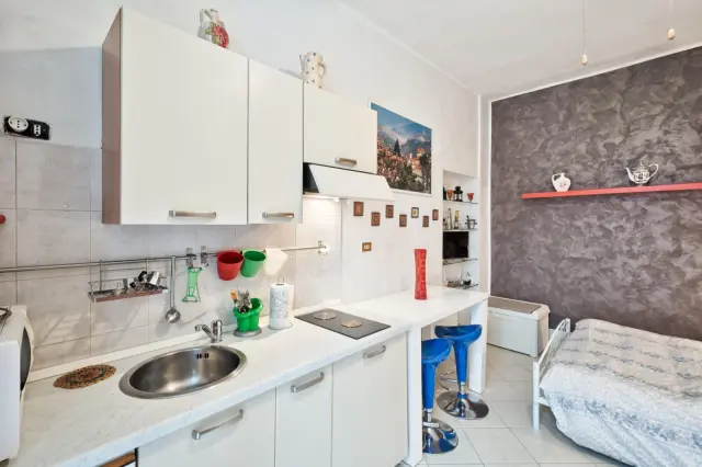 studio near Via Ellero 4