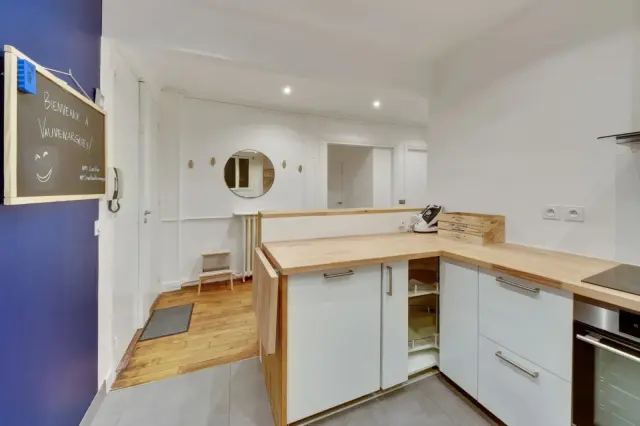 apartment in 18e   Montmartre Pigalle 4