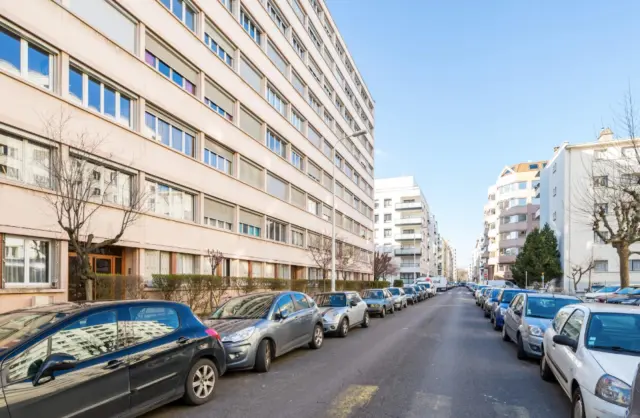 apartment near Rue de l'Abondance 1