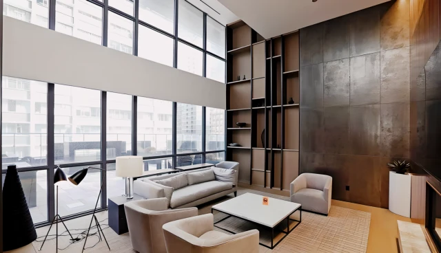 810 - 7 Grenville St 2