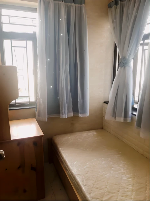 Shared Apartment in Sham Shui Po Wan On Building 3