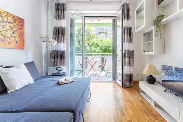 Apartment in Via Alcuino 2