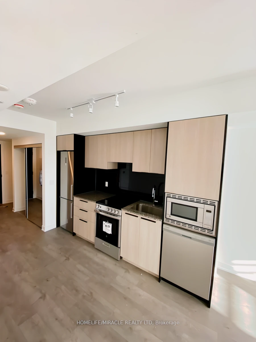 1206 - 18 Maitland Terr 0
