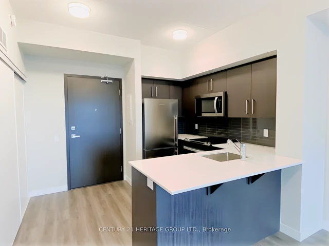 1513 - 15 Queen St S 3