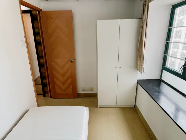 Mong Kok|25/F, Kwong Fai Building|4 bedrooms, 1 kitchen, 2 bathrooms|4 single rooms (with private bathroom)|Near Metropolitan/Polytechnic/City/Baptist University 2