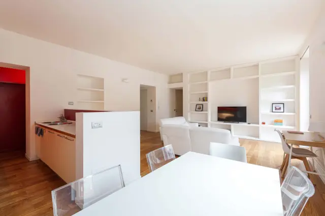 Navigli Ticinese bright apartment 2