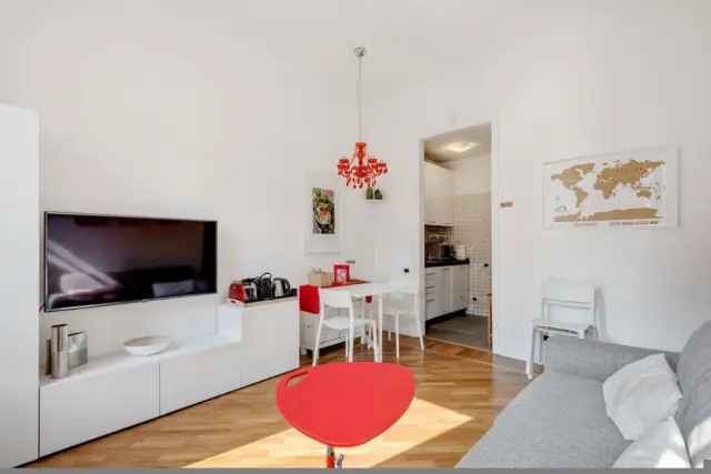 Ampio e Luminoso Flat in zona Centrale 0