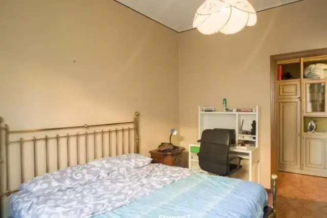 Appartamento arredato con 2 camere da letto in affitto a Greco 2
