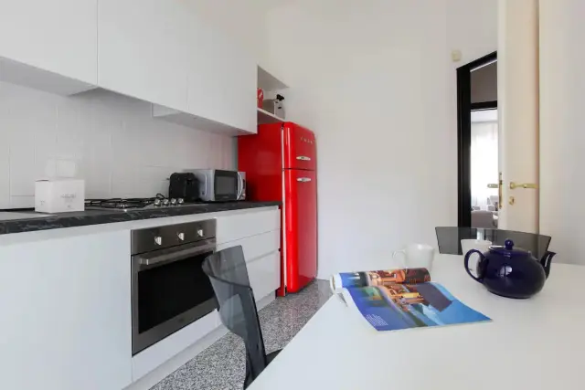 Viale Luigi Majno 4