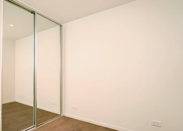 1609/ 8 Sutherland Street 3