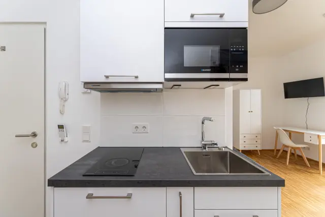 studio near Wisbyer Strasse 3