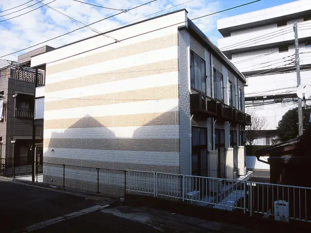 レオパレスセドル　ブランシュⅡ 0