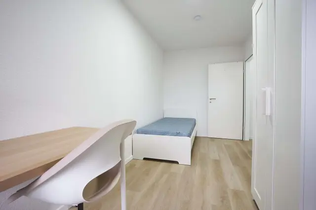 Koelner Landstr. 338, 40589 Dusseldorf 1