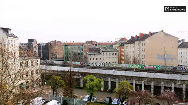 Reinickendorfer Strasse Berlin 13347 Germany 3