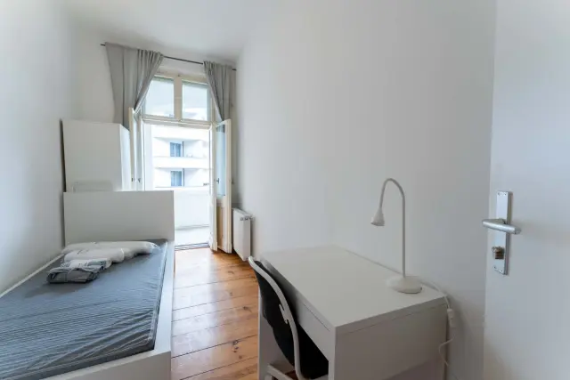 BOXHAGENER STR. 50 -  VH 3. OG mitte (Gigacube) - 2408 1