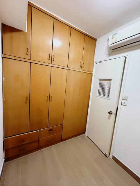 Shared Apartment in Liliao Building 4