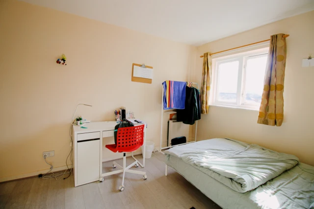 Broomspring Close D 2