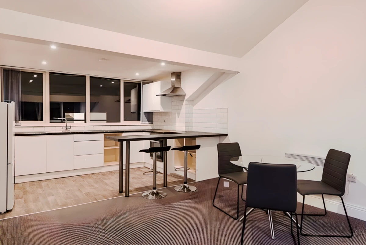 16 Blenheim Terrace Serviced Apartments - Leeds student accommodation