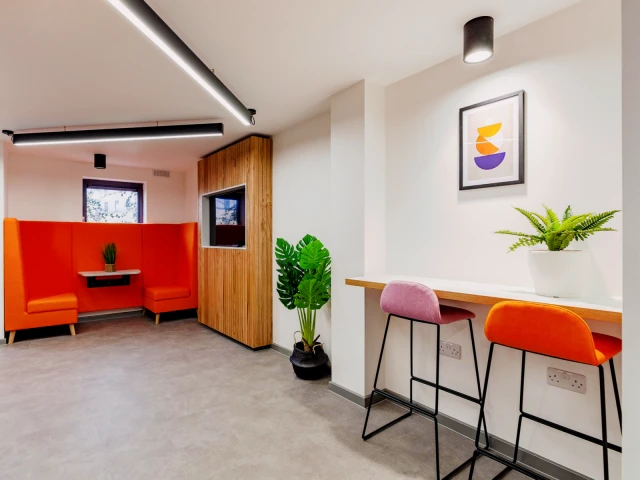 residence near 49 Wellington Street 4