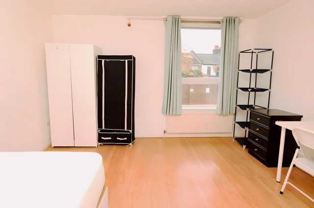 apartment in Falconer Walk 3