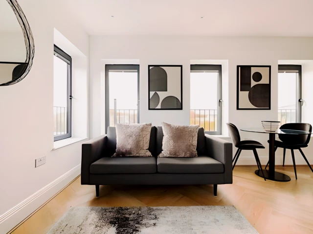 Staines Riverside - サリの学生向け宿泊施設 - One Bedroom Apartment