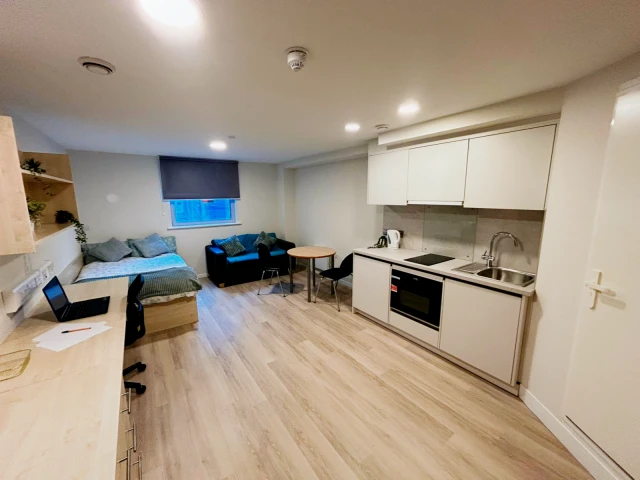 uhomes.com | Student Accommodation, Housing, Flats, Apartments for Rent