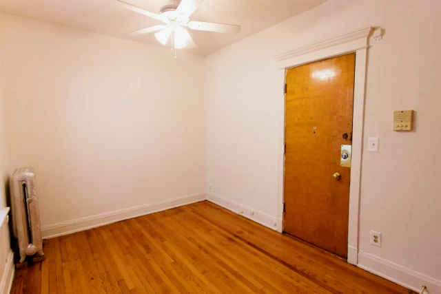 5457-5459 S. Blackstone Avenue 3