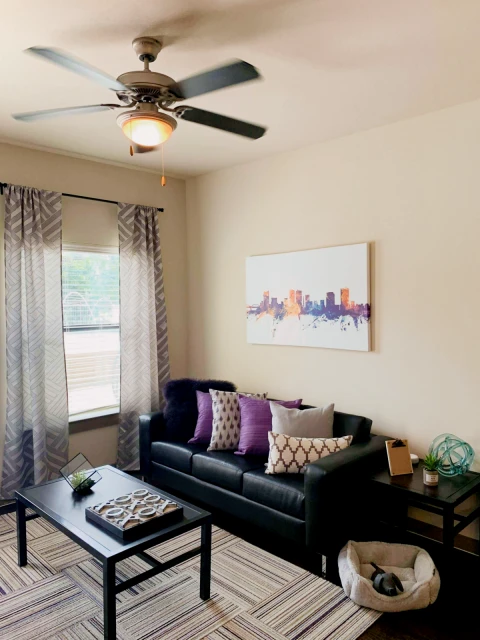 University House TCU 4