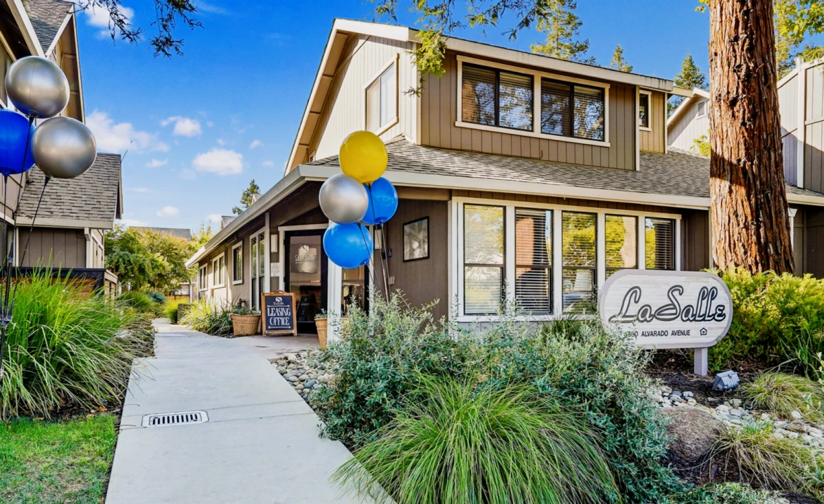 La Salle Apartments – Studentenunterkunft in Davis