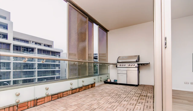 12 Victoria Park Pde 1