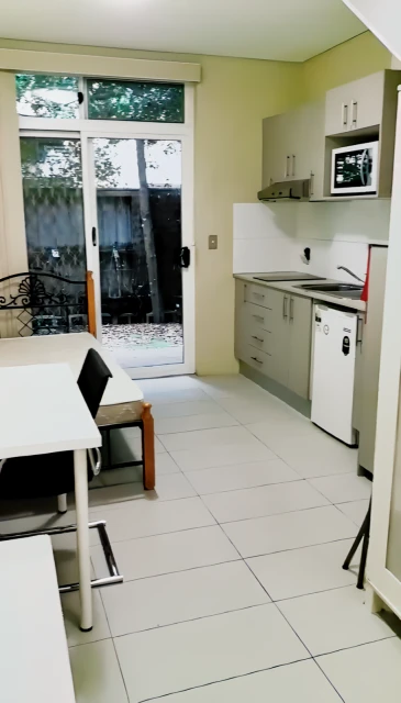 6 see street Kingsford 2