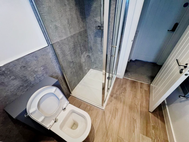 Luckington Road, BS7 0UT 1