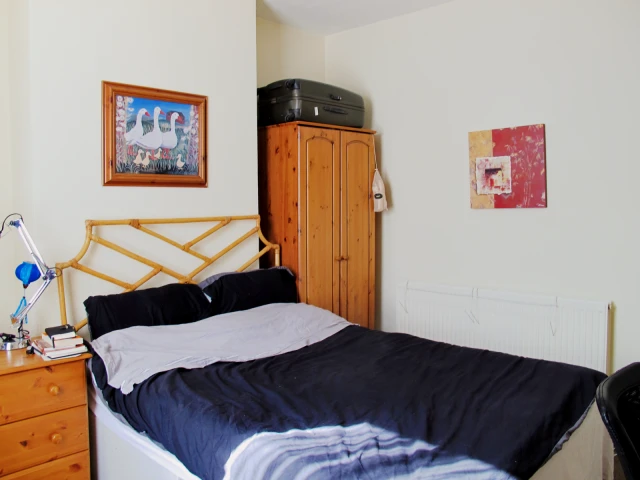 Gladstone Street , LE11 1NR 3