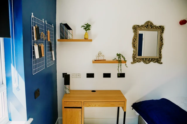 Williams House, LE11 3BZ 2