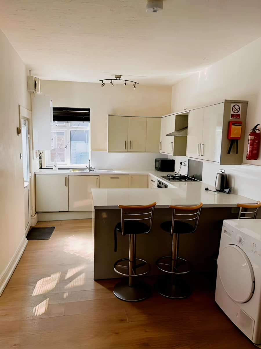 Frederick Street, LE11 3BJ 0
