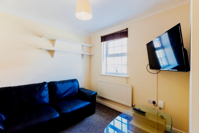 Moorhen Way, LE11 3HH 4