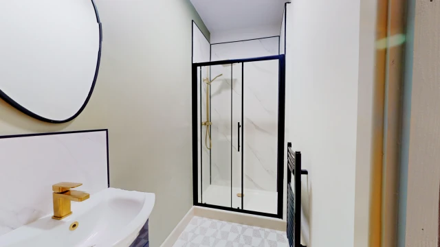 Flat 5, Forest Road, LE11 3NW 3