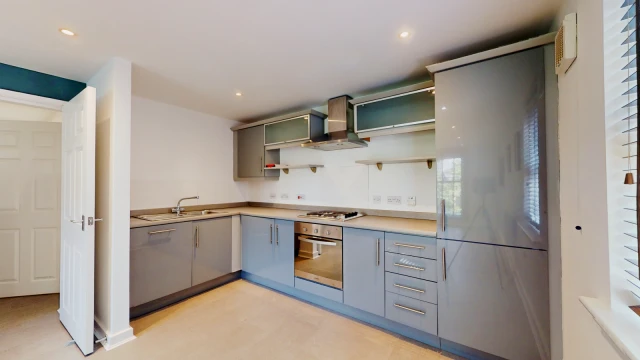 Flat 6, , St Ann's Court, LS5 3LF 1