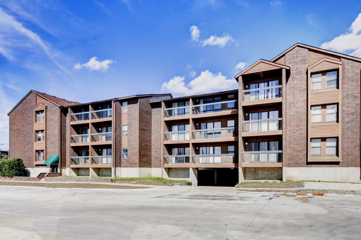 101 E Green 0
