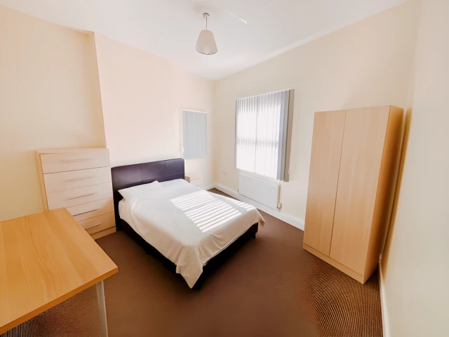 Ashby square, LE11 5AA 1