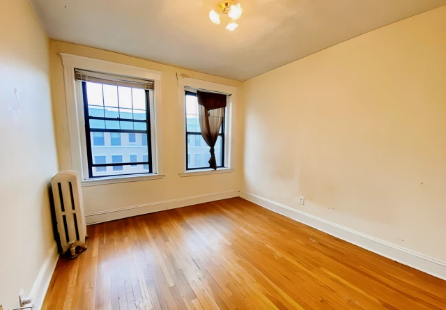 109 Saint Stephen St 2
