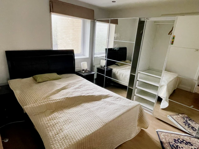 London, Palgrave Gardens, NW1 6EN,2b2b其中一间 2