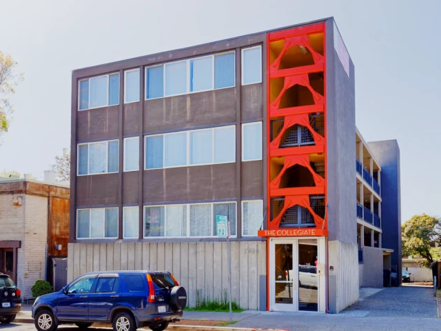 2828 College Avenue 1