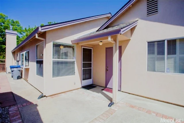 1424 Olympic Drive 3