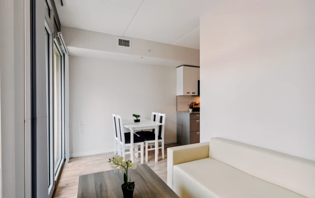 201 - 257 Hemlock St 3
